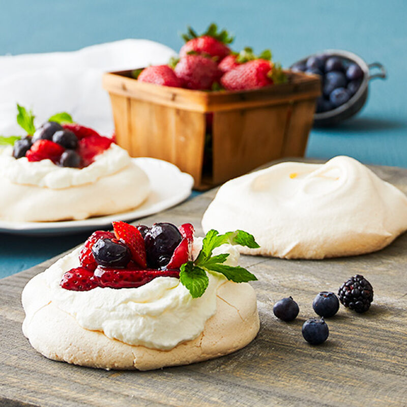 Mini Berry Pavlova's