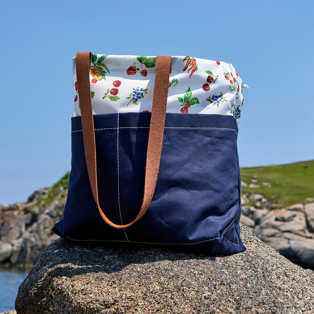 Sea Bags&reg; Botanicals Market Tote Bag in Navy